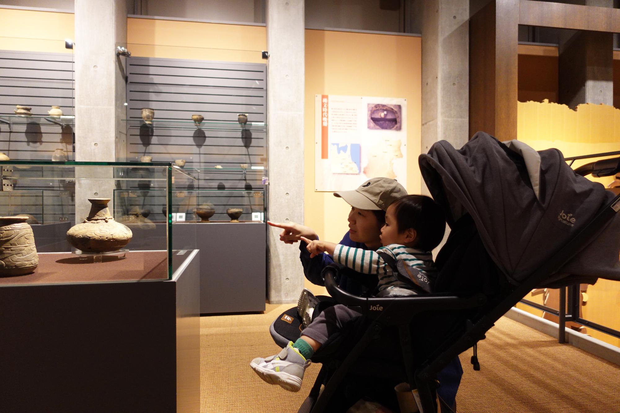 展示室ベビーカー